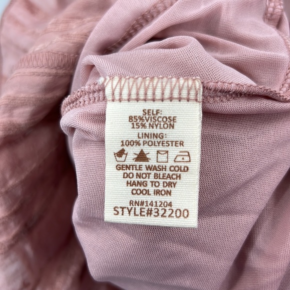 🆕Hem & Thread Textured Woven Tie Waist Tiered Ruffle Dress S,M & L Available - Picture 8 of 8